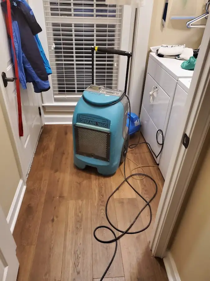 Commercial dehumidifier deployed for Crawl Space Restoration in Waco